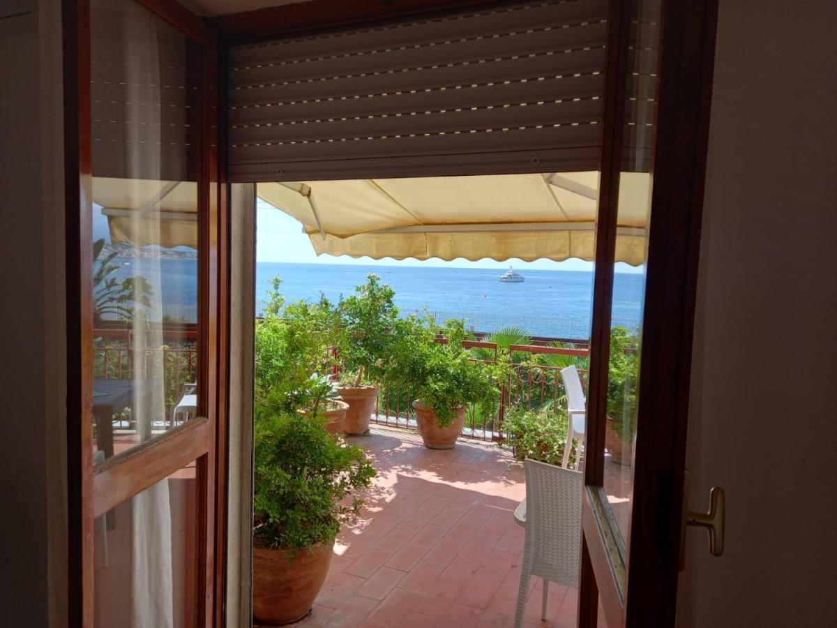 White Lotus Apartment Taormina Exterior foto